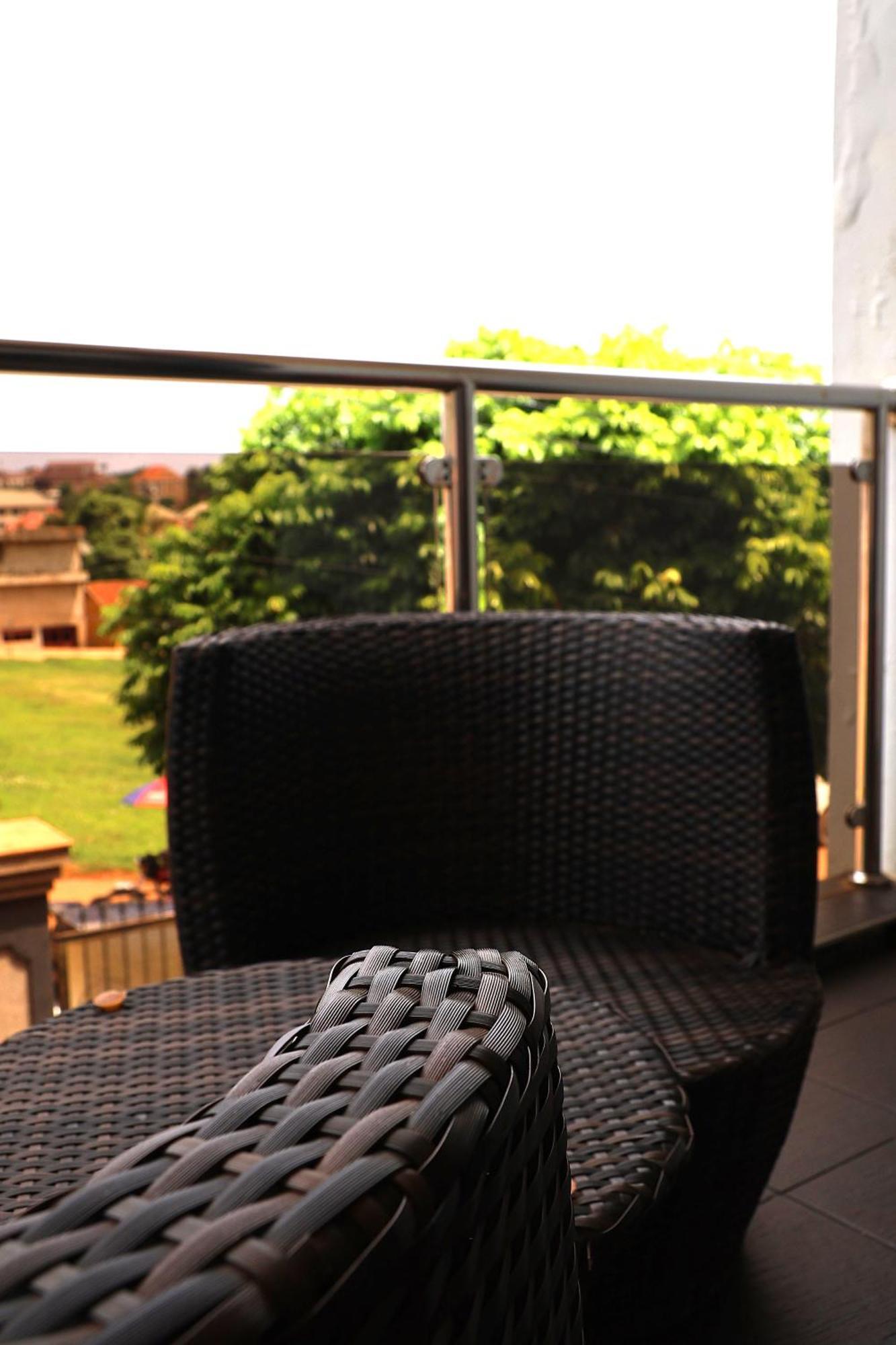 Entebbe-Stay Aparthotel - Kitooro Eksteriør billede